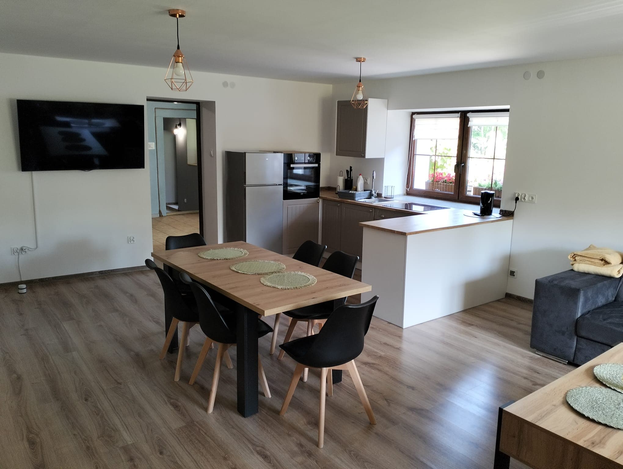 Apartament De-Lux 4
